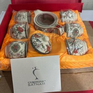 Floral Tea Set - Red and Cream